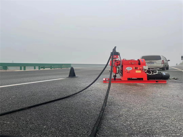 东平马路路基路面开裂下沉注浆加固灌浆