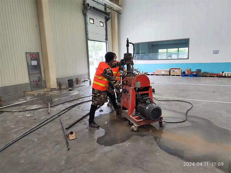 东平厂房地面下沉塌陷注浆加固施工